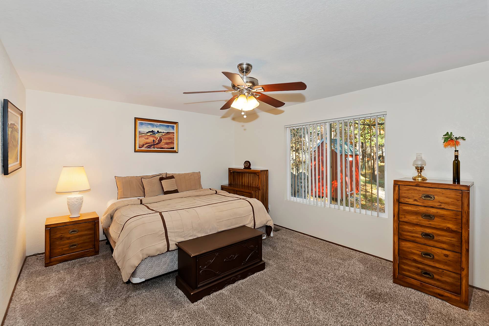 King bedroom at Bear View Escape in Big Bear Lake